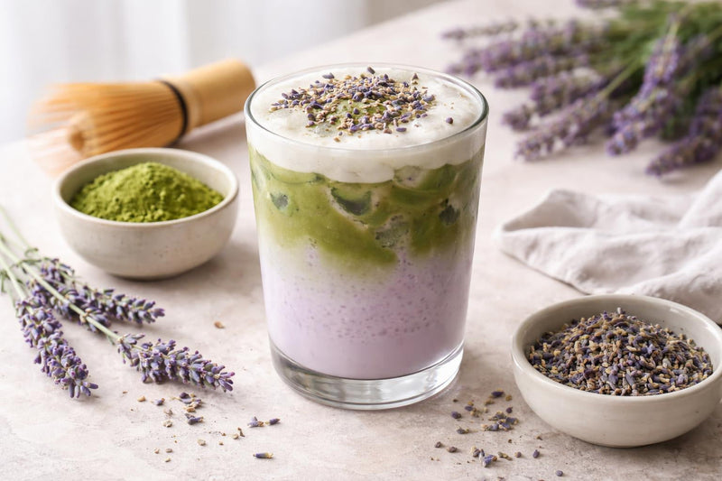 Latte de matcha y lavanda: receta, beneficios y guía científica